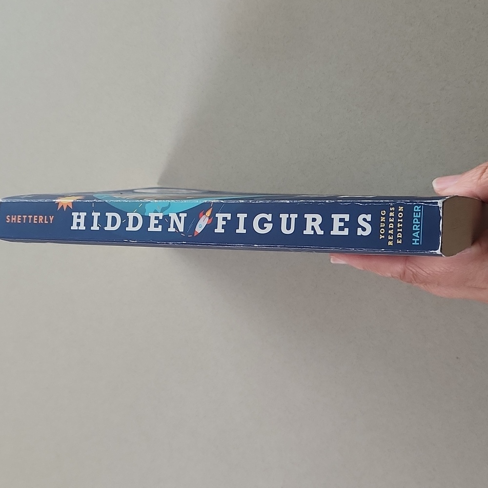 Hidden Figures Young Readers' Edition by Margot Lee Shetterly - Paperback - Picture 3 of 4
